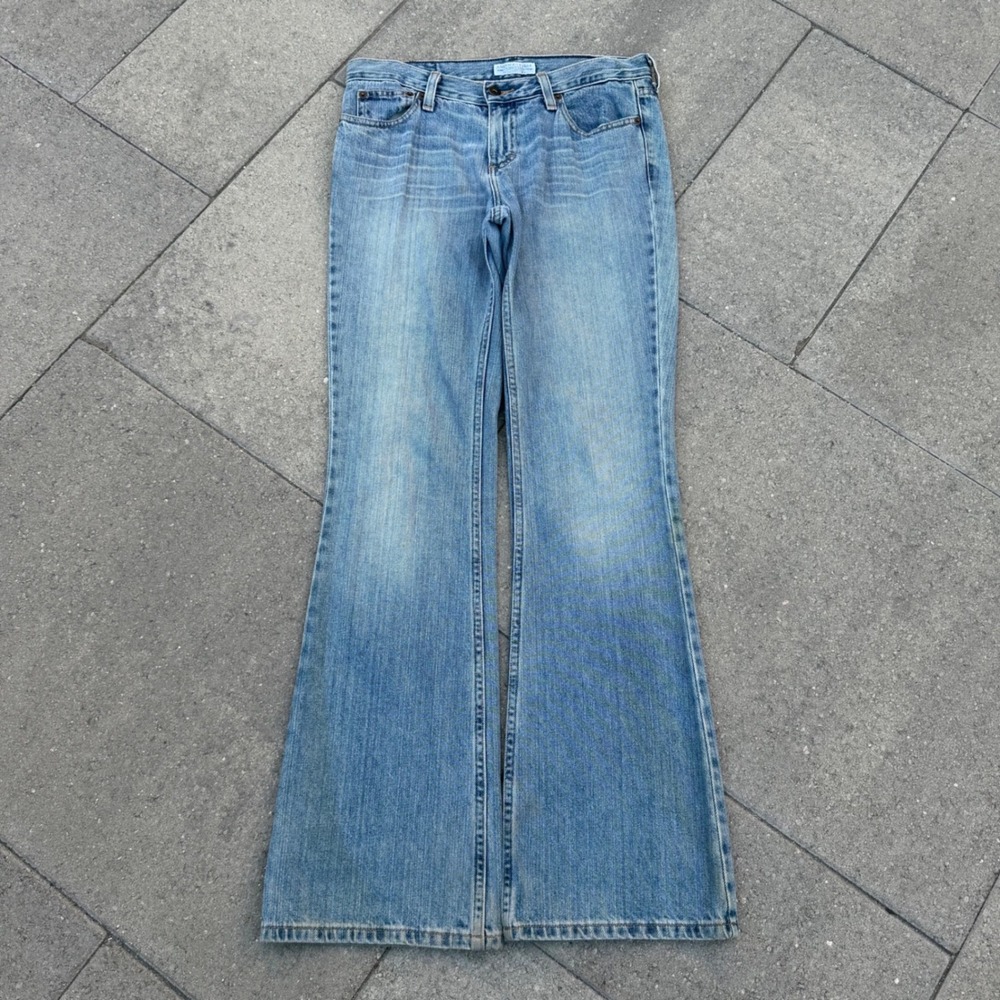 American Eagle Outfitters Favorite Flare Jeans Light Wash Denim Womens 4 Reg